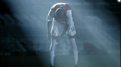 poster-10610-ea-sports-fifa-2004-helicopteres-sur-le-stade-236x132