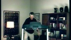 poster-10623-outback-steakhouse-dog-walking-236x132