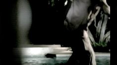 poster-10727-walkman-digital-music-player-pool-236x132