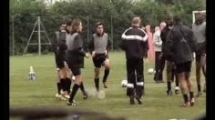 poster-10766-the-guardian-euro-2004-professionnels-de-la-faute-236x132