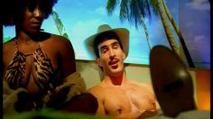 poster-11610-red-bull-boisson-energetique-porno-star-236x132