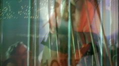 poster-1172-anti-pauvrete-recyclage-vetement-striptease-236x132