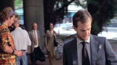 poster-12030-7-days-croissant-bird-236x132