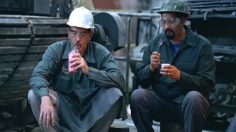 poster-12298-hungry-man-classic-fried-chicken-men-s-room-236x132