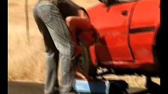 poster-12576-goodyear-runonflat-com-under-his-car-236x132