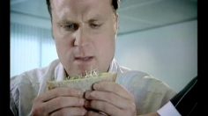 poster-12923-lutwyche-obey-the-suit-236x132