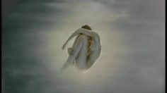 poster-13265-danone-bio-casei-actif-le-corps-est-une-planete-236x132