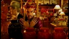 poster-13283-sfr-complice-chapeau-melon-et-bottes-de-cuir-236x132