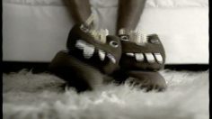 poster-13623-toyota-yaris-voiture-de-l-annee-236x132