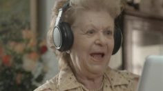 poster-13971-windows-7-grandmother-236x132