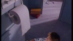 poster-14136-lotus-le-papier-toilettes-236x132