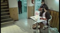 poster-14283-base-operateur-telephonique-dame-pipi-236x132