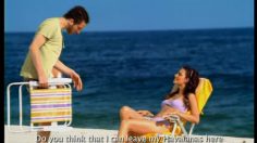 poster-14316-havaianas-most-beautiful-thing-on-the-beach-236x132