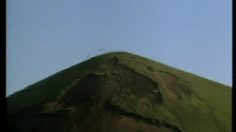 poster-1537-volvic-eau-les-volcans-236x132