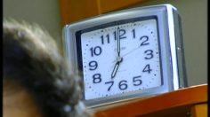 poster-15423-tokyu-hands-shinsaibashi-mum-versus-son-236x132