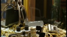 poster-15515-take-5-chocolate-bar-crane-game-236x132