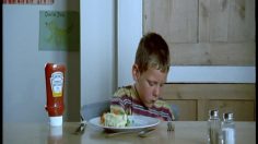 poster-15726-heinz-tomato-ketchup-doggy-236x132