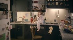 poster-15993-wiener-stadtische-assurance-chocolate-fingers-236x132