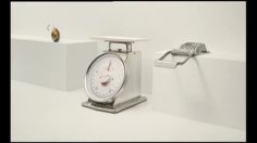 poster-16352-cadbury-cadbury-s-creme-egg-le-coupe-oeuf-236x132