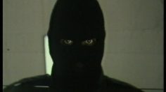 poster-1638-mikado-hold-up-236x132