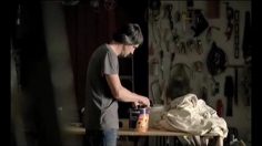 poster-16651-dulux-stick-236x132