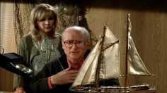 poster-16939-old-spice-hairbody-wash-hair-here-236x132