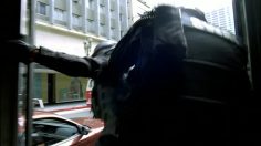 poster-16957-toys-r-us-standoff-236x132