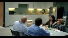 poster-16978-travel-channel-bizarre-foods-andrew-zimmern-lunchroom-236x132