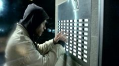 poster-17132-sony-ericsson-cybershot-dingdongditch-236x132