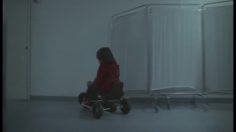 poster-17220-protection-sante-accueil-enfants-corridor-236x132