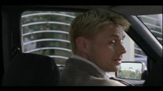 poster-17435-securite-routiere-ceinture-de-securite-baby-in-her-arms-236x132