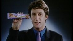 poster-1744-milka-nussini-antoine-de-caunes-236x132