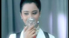 poster-176-onida-y-a-t-il-un-pilote-dans-l-avion-236x132