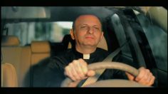 poster-18003-kia-sportage-priest-236x132