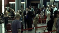 poster-18035-sky-airport-invasion-236x132