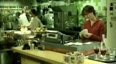 poster-18720-festival-de-films-international-film-festival-rotterdam-happy-accidents-236x132