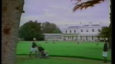 poster-18938-playstation-pong-les-infirmieres-236x132