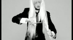 poster-19042-jean-paul-gaultier-madame-madame-236x132