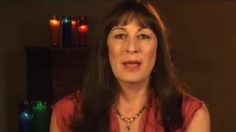 poster-19202-protection-animaux-protection-des-grands-singes-anjelica-huston-236x132