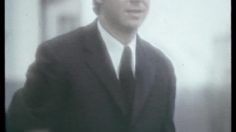 poster-19358-armor-papier-carbone-hommes-a-la-place-des-femmes-236x132