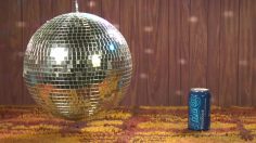 poster-19502-pepsi-throwback-boule-a-facettes-236x132