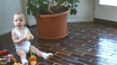 poster-19515-evian-bebe-danseur-236x132