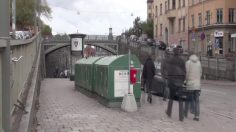 poster-19687-volkswagen-bottle-bank-arcade-236x132