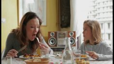 poster-19776-carrefour-discount-j-aime-pas-mamie-236x132