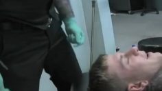 poster-19844-ray-ban-glasses-tattooed-on-the-face-236x132