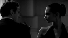 poster-19927-yves-saint-laurent-la-nuit-de-l-homme-le-parfum-masculin-236x132