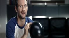 poster-19952-bwin-com-paris-en-ligne-black-baloon-236x132