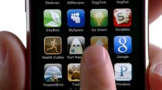 poster-20002-apple-iphone-3g-itchy-236x132