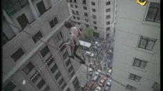 poster-2056-davivienda-les-equilibristes-236x132