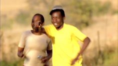 poster-20647-pepsi-kaka-vs-drogba-236x132